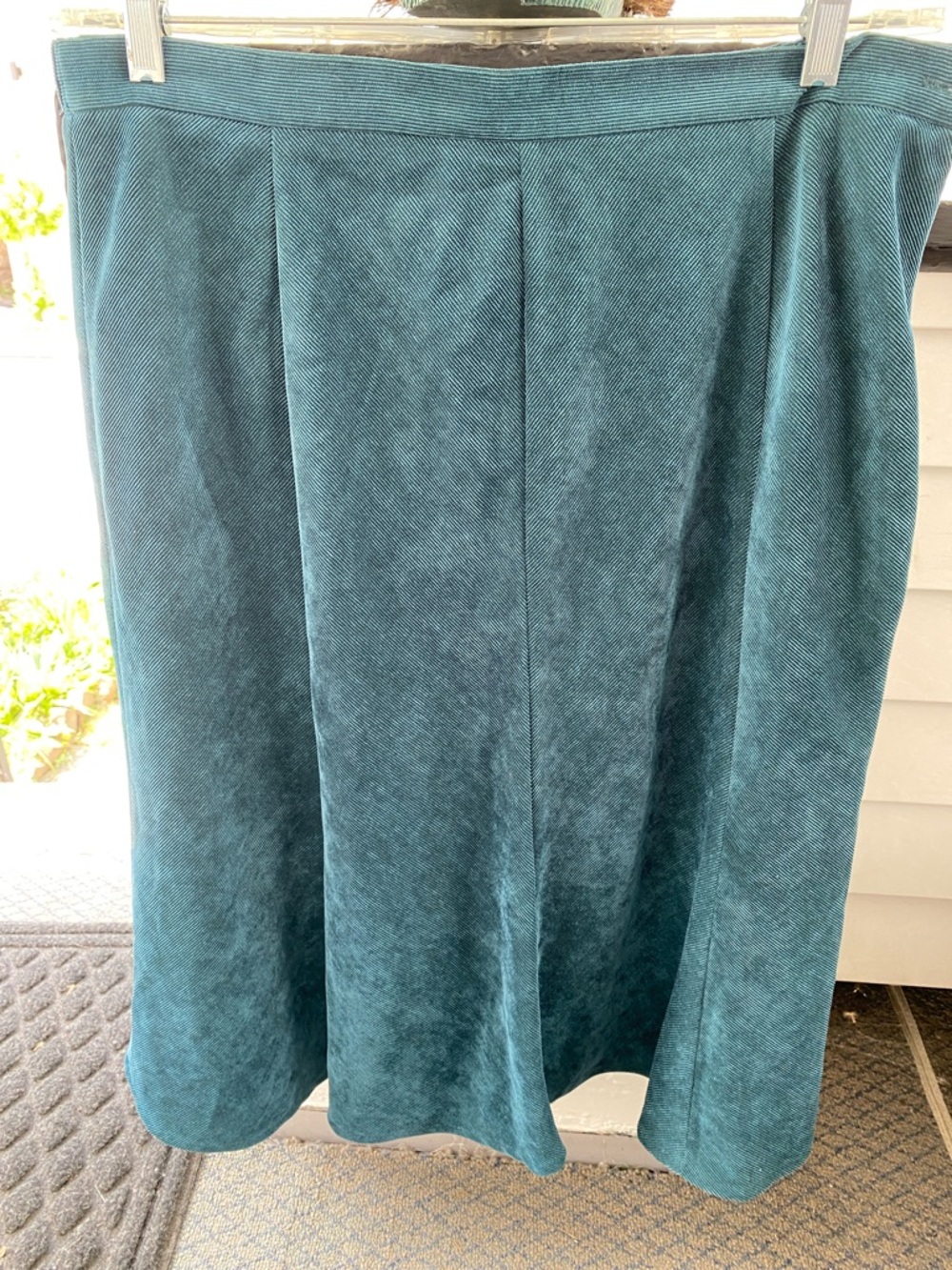 Honor Millburn Skirt Size 16 NWOT